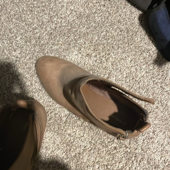 Express Booties - Picture 2 of 5